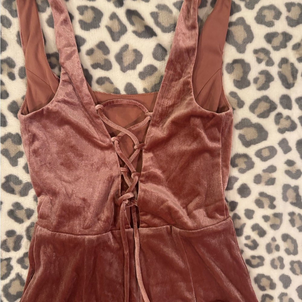 Velvet Wide-Leg Jumpsuit in Dusty Rose - Picture 4 of 6